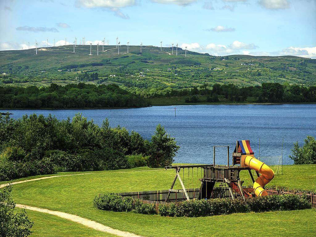 Lough Allen Hotel & Spa ดรัมแชนโบ ภายนอก รูปภาพ