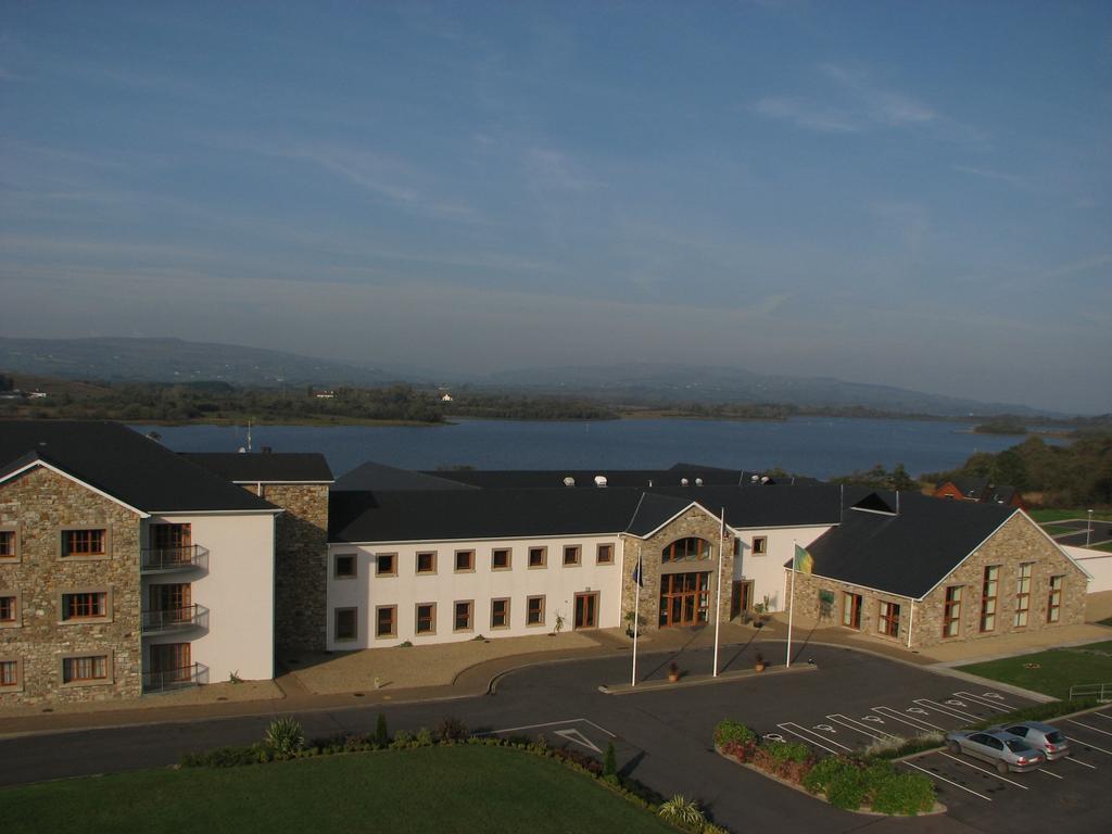 Lough Allen Hotel & Spa ดรัมแชนโบ ภายนอก รูปภาพ